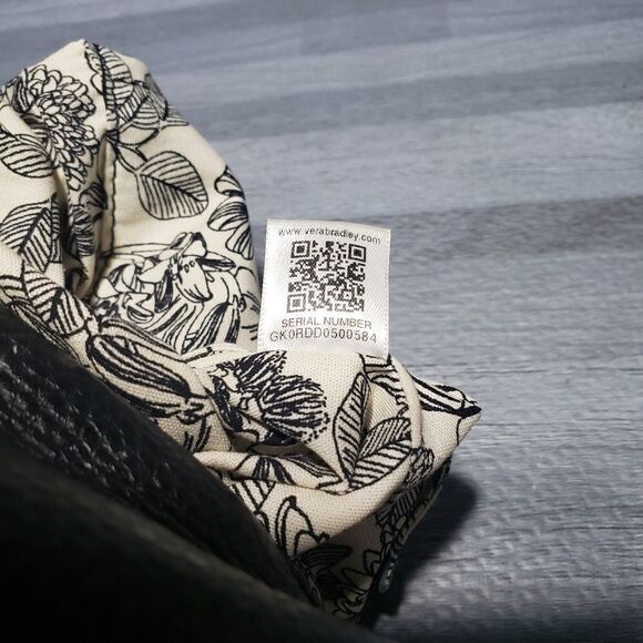 VERA BRADLEY Carson Mini Hobo Crossbody bag - Picture 9 of 12